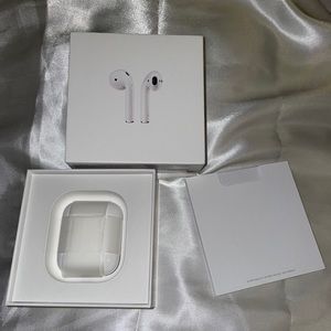 Airpods Charger Case ( airpods not included )